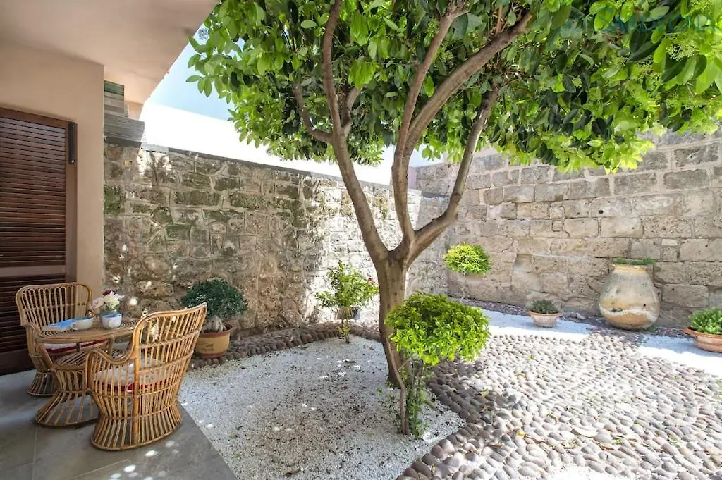 Neptune Waterfront Apartment: Alghero Seaside Retreat 0*,
